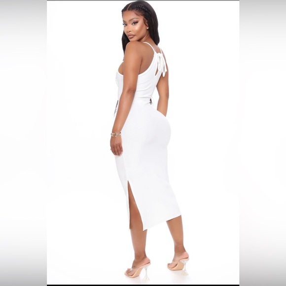 WHITE HALTER MIDI DRESS 🤍 - Picture 2 of 12